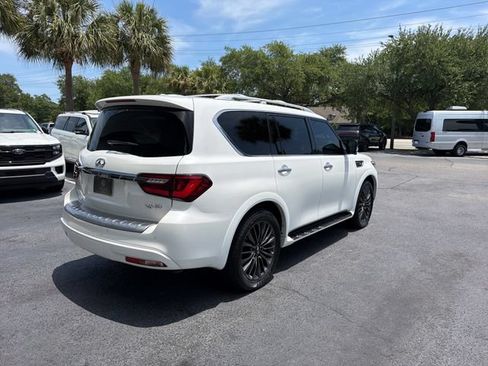 Used 2024 INFINITI QX80 Sensory AWD/4WD image 8