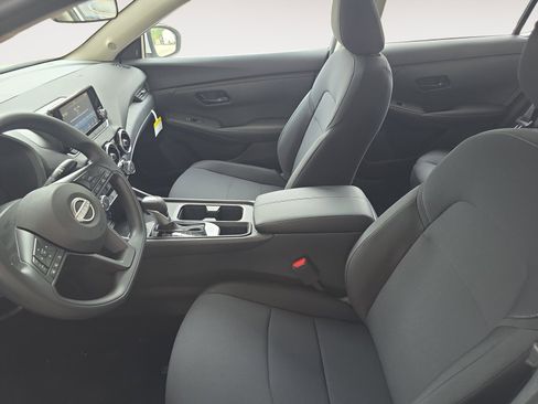Used 2025 Nissan Sentra S FWD image 21