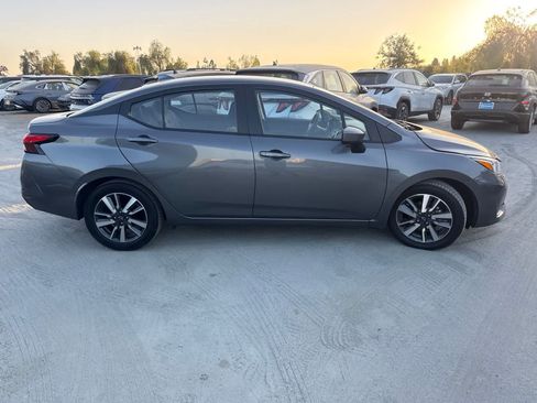Used 2024 Nissan Versa SV FWD image 4