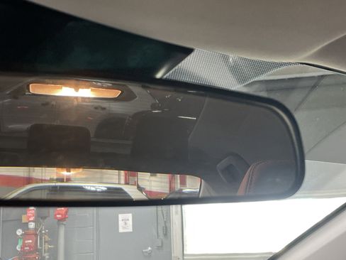 Used 2017 Toyota Corolla LE image 29