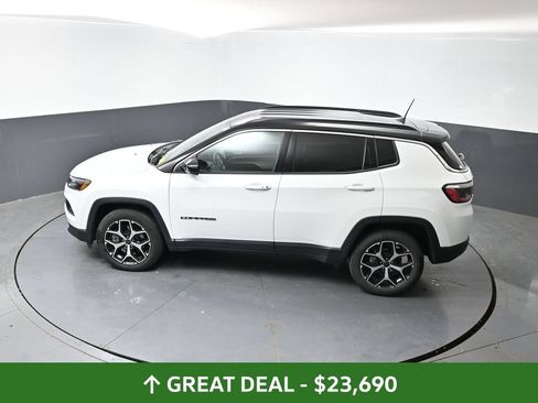 Used 2025 Jeep Compass Limited AWD/4WD image 47