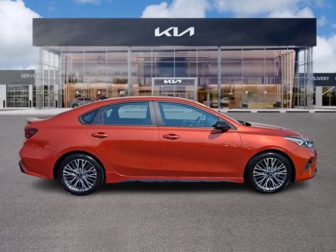 Used 2023 Kia Forte GT-Line w/ GT-Line Premium Package FWD image 7