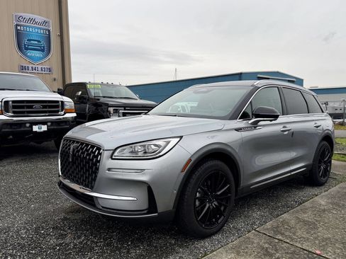 Used 2023 Lincoln Corsair Reserve w/ Equipment Group 202A image 1