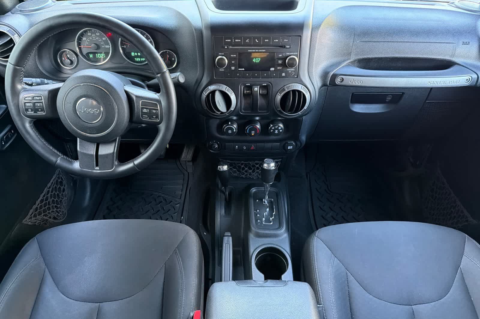 Used 2018 Jeep Wrangler Sport AWD/4WD image 3