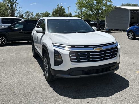 New 2026 Chevrolet Equinox LT w/ LPO, Floor Liner Package FWD image 8
