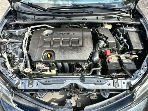 Used 2018 Toyota Corolla LE image 13