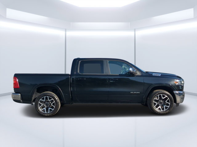 Used 2025 RAM 1500 Laramie AWD/4WD image 2