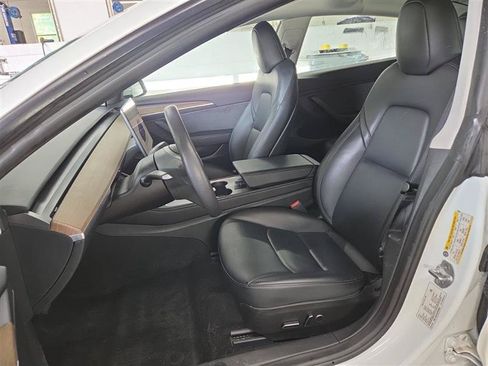 Used 2023 Tesla Model 3 Standard Range RWD image 6