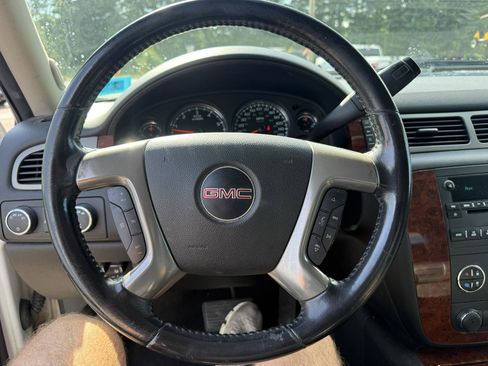 Used 2013 GMC Sierra 1500 SLT w/ SLT Convenience Package AWD/4WD image 21