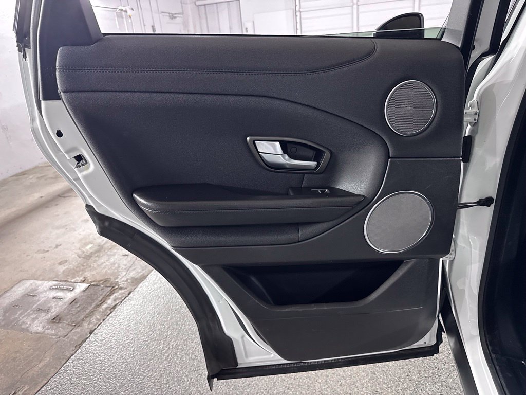 Used 2019 Land Rover Range Rover Evoque AWD/4WD image 43