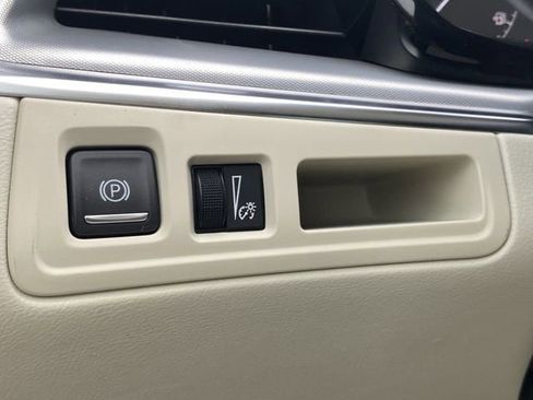 New 2025 Cadillac XT5 Premium Luxury image 21