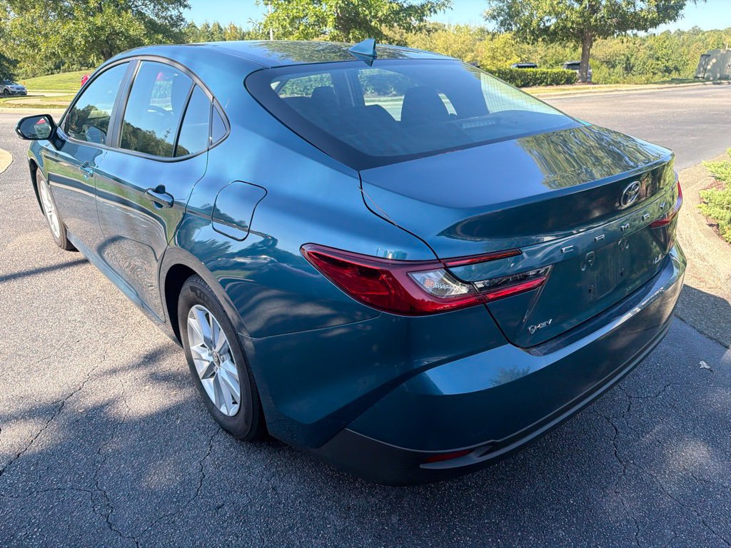 Used 2026 Toyota Camry LE FWD image 7