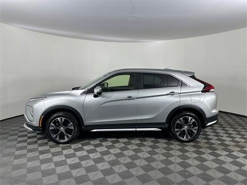 Used 2022 Mitsubishi Eclipse Cross SEL image 3