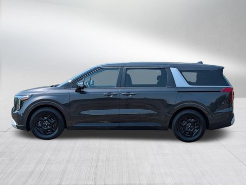 Certified 2026 Kia Carnival FWD image 4