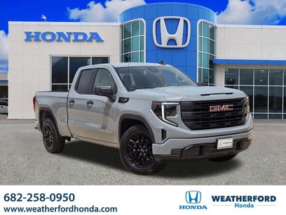 Used 2025 GMC Sierra 1500 Pro w/ Graphite Edition