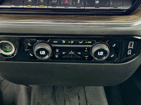 Used 2023 Chevrolet Silverado 1500 LT AWD/4WD image 23