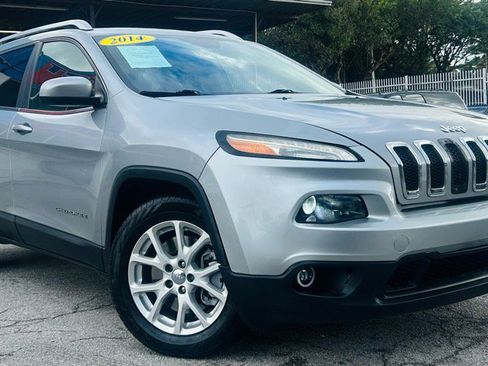 Used 2014 Jeep Cherokee Latitude image 7