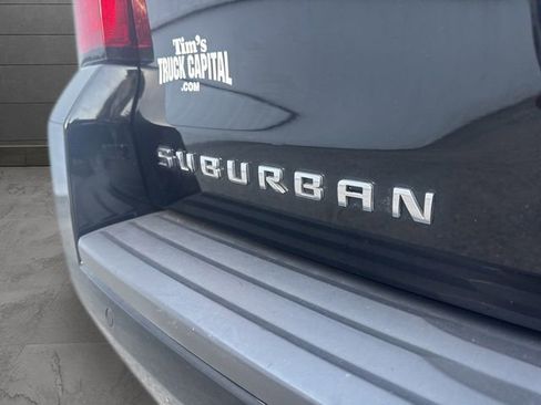 Used 2020 Chevrolet Suburban LS image 25
