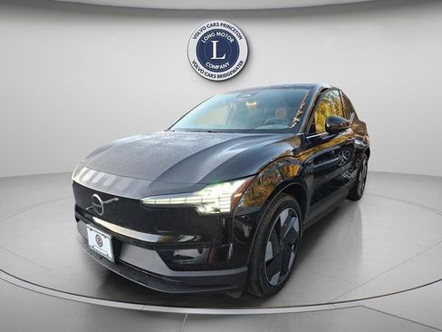 Used 2026 Volvo EX30 Plus w/ Climate Package AWD/4WD image 1