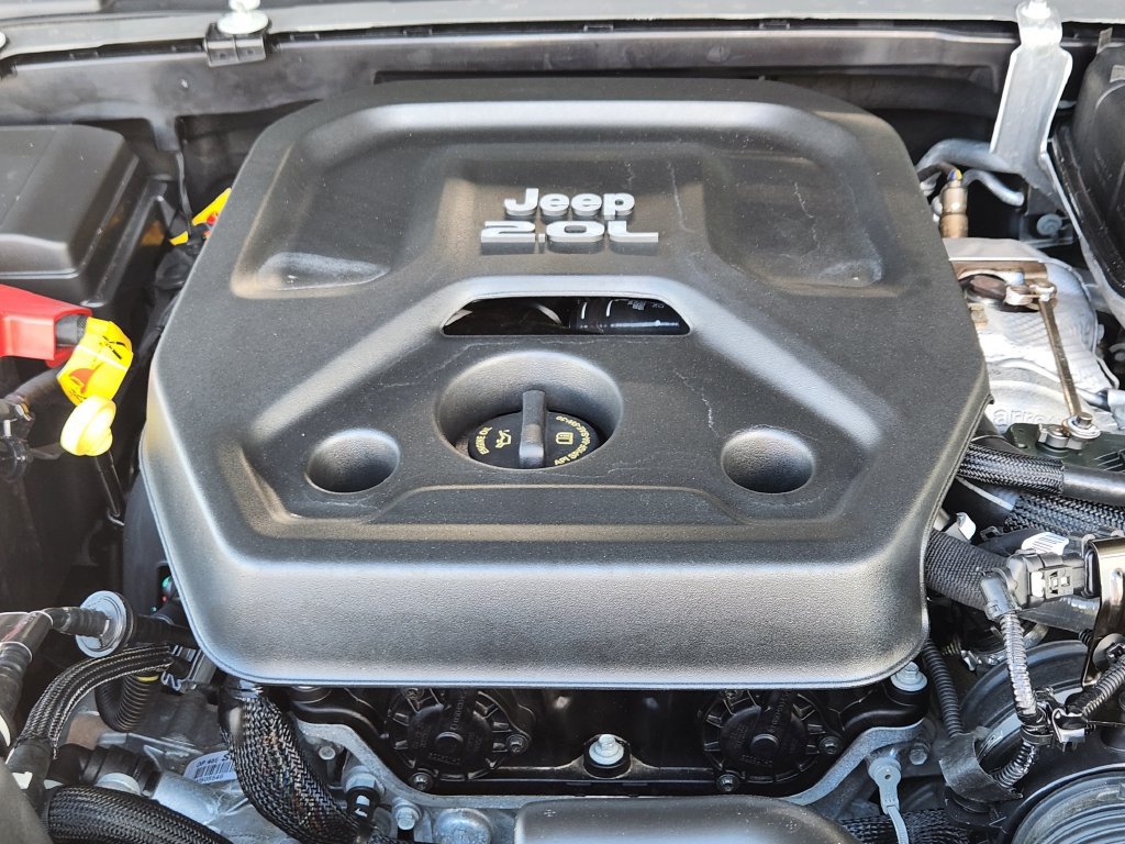 Used 2023 Jeep Wrangler Unlimited Sahara w/ Cold Weather Group AWD/4WD image 20
