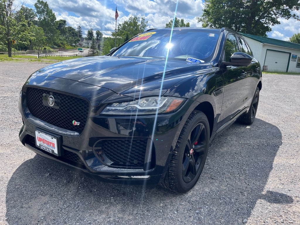 Used 2018 Jaguar F-PACE S AWD/4WD image 2