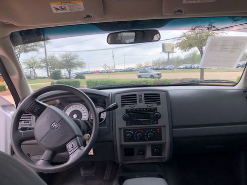 Used 2005 Dodge Dakota SLT image 16