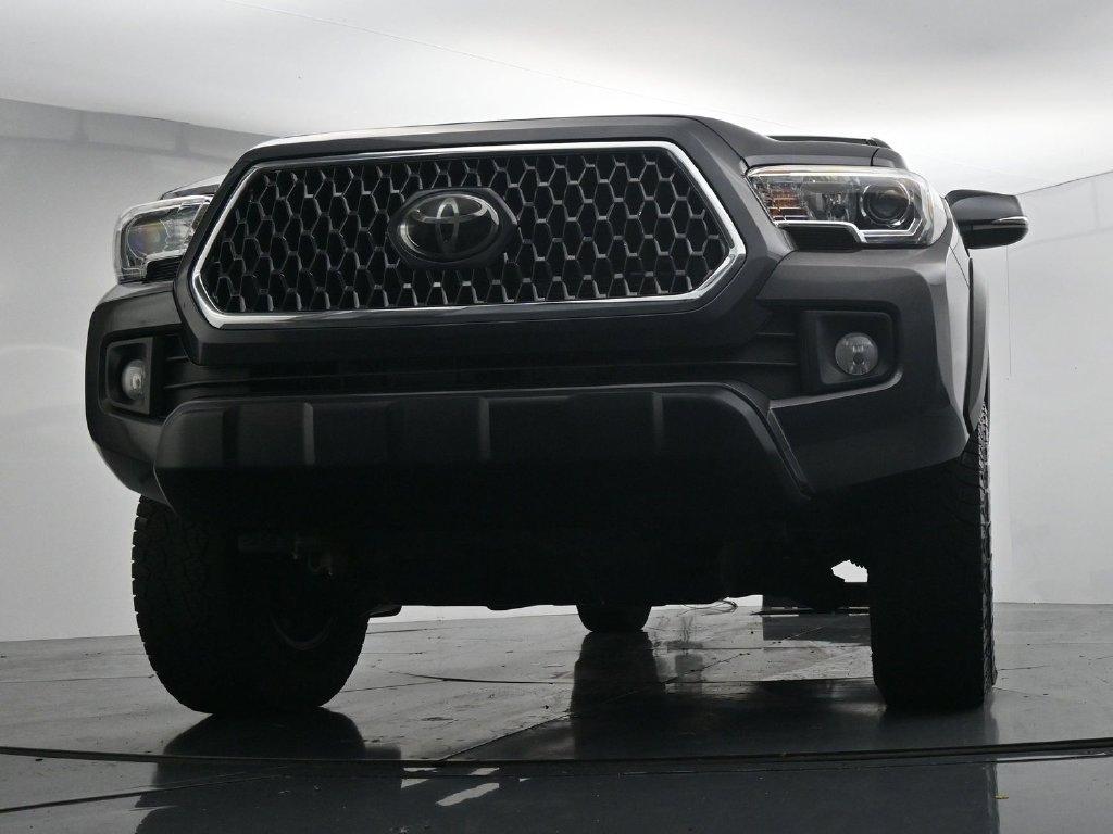 Used 2019 Toyota Tacoma TRD Off-Road AWD/4WD image 33