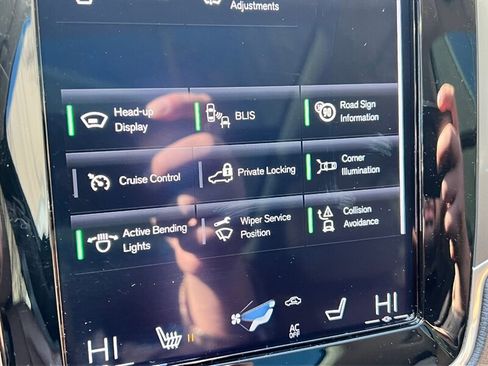 Used 2019 Volvo XC90 T6 Momentum w/ Advanced Package image 46