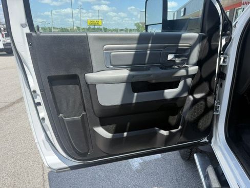 Used 2018 RAM 5500 Tradesman w/ Power Accessory Group AWD/4WD image 24