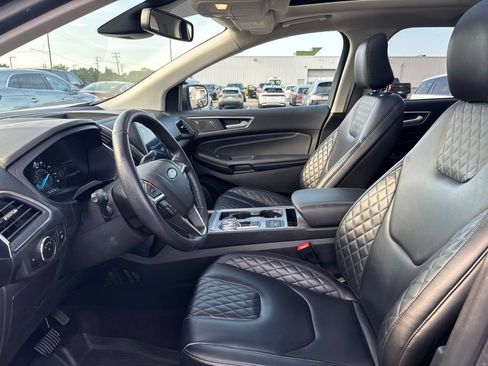 Used 2023 Ford Edge Titanium w/ Cold Weather Package AWD/4WD image 10