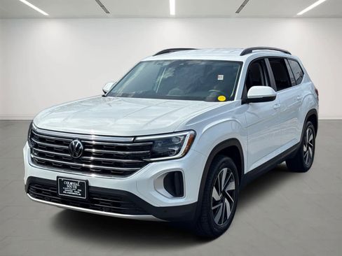 Used 2025 Volkswagen Atlas SE AWD/4WD image 1
