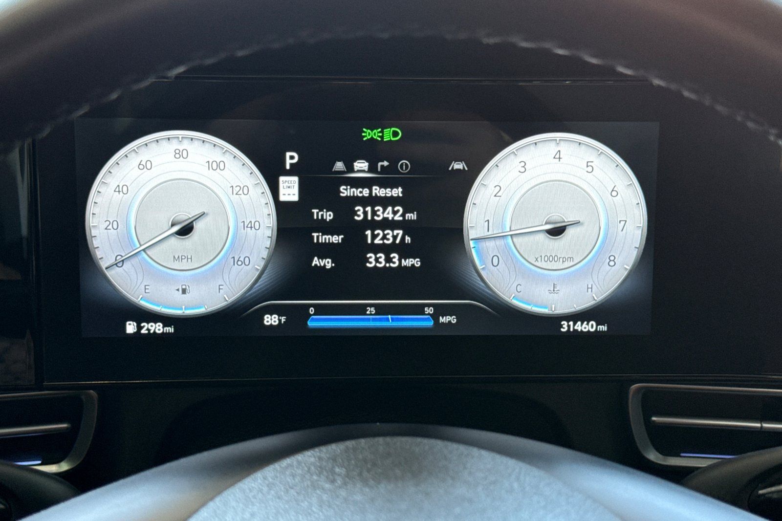 Used 2025 Hyundai Elantra Limited FWD image 28