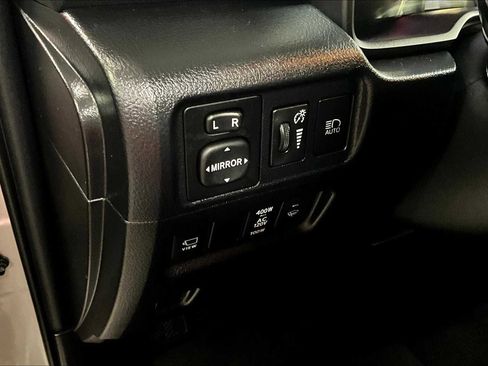 Used 2022 Toyota 4Runner TRD Off-Road Premium AWD/4WD image 31
