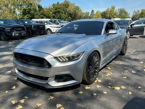 Used 2016 Ford Mustang GT w/ Interior & Wheel Package RWD image 3