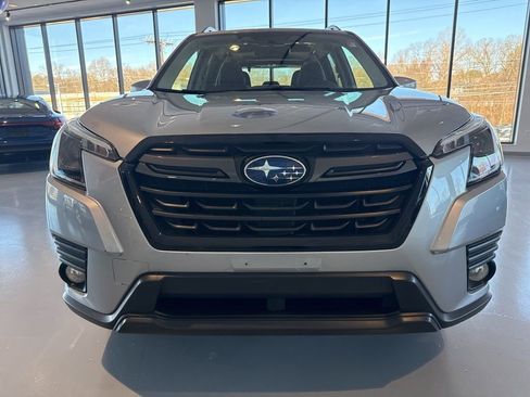 Used 2023 Subaru Forester Limited image 9