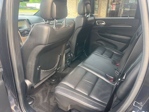 Used 2015 Jeep Grand Cherokee Limited AWD/4WD image 31