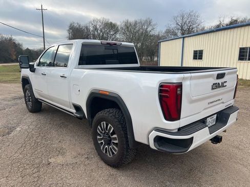Used 2024 GMC Sierra 2500 Denali Ultimate image 6