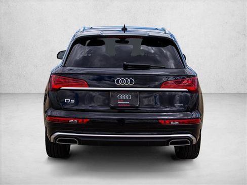 Used 2025 Audi Q5 2.0T Premium Plus w/ Premium Plus Package AWD/4WD image 6