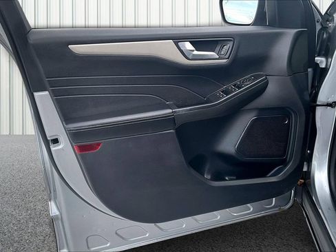 Used 2021 Ford Escape SEL image 19