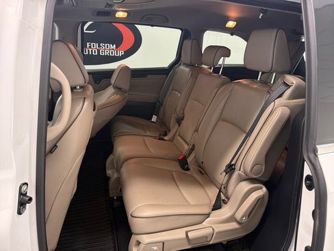 Used 2024 Honda Odyssey Elite image 14