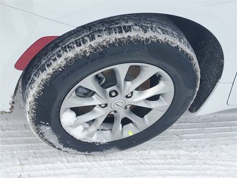 New 2026 Chrysler Pacifica Limited w/ Trailer Tow Group image 5