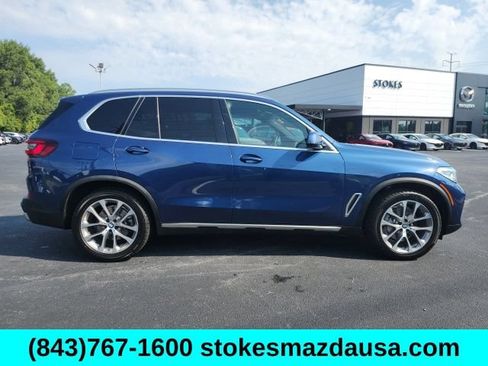 Used 2022 BMW X5 xDrive40i w/ Premium Package AWD/4WD image 1