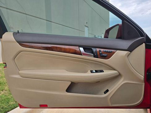 Used 2012 Mercedes-Benz C 250 Coupe image 17
