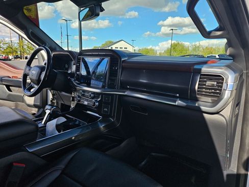 Used 2022 Ford F150 Lariat AWD/4WD image 16