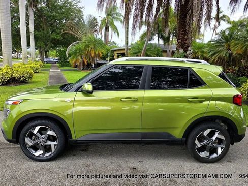 Used 2022 Hyundai Venue SEL FWD image 7