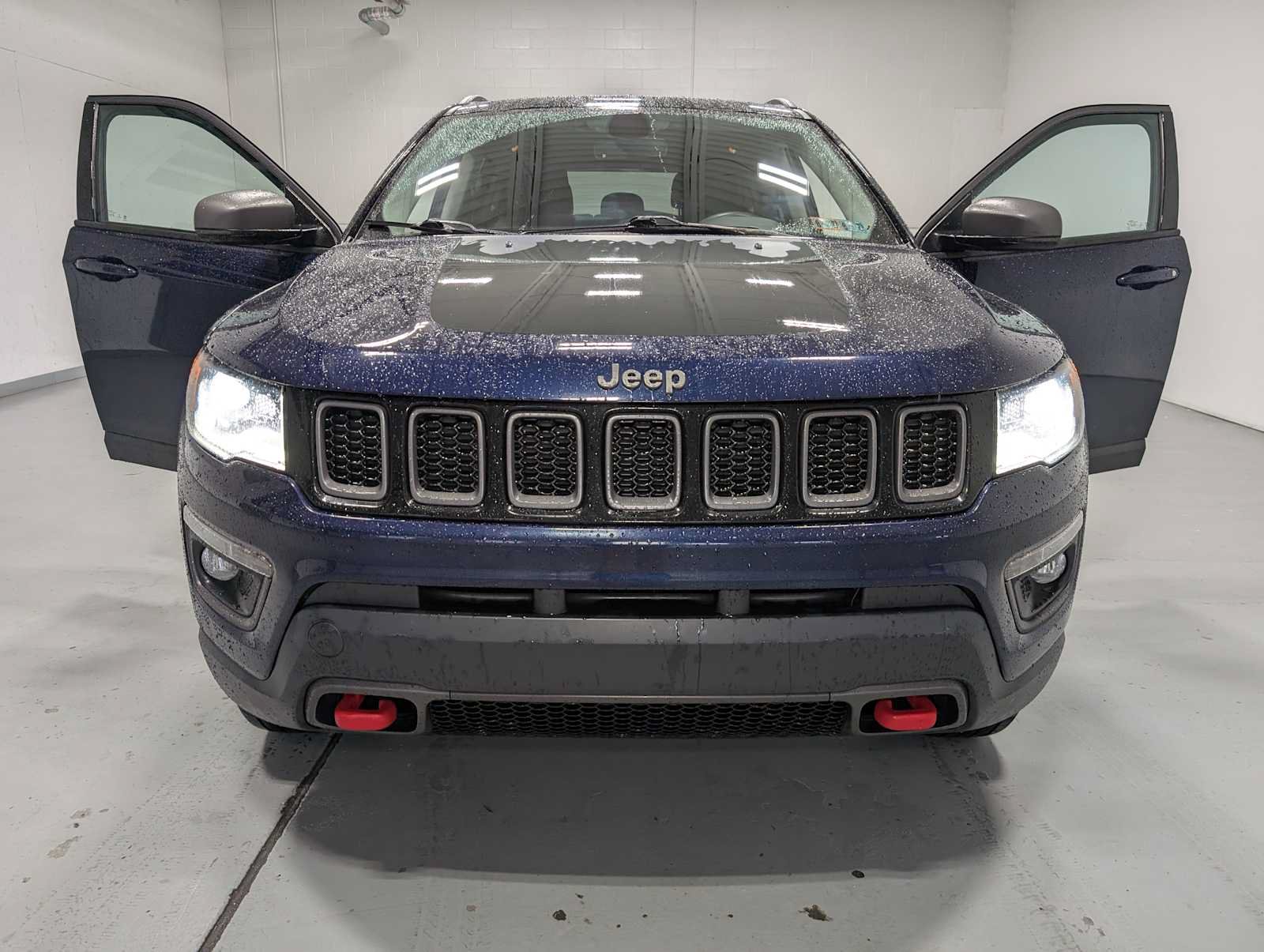 Used 2019 Jeep Compass Trailhawk w/ Cold Weather Group AWD/4WD image 15