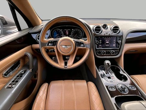 Used 2017 Bentley Bentayga AWD/4WD image 6