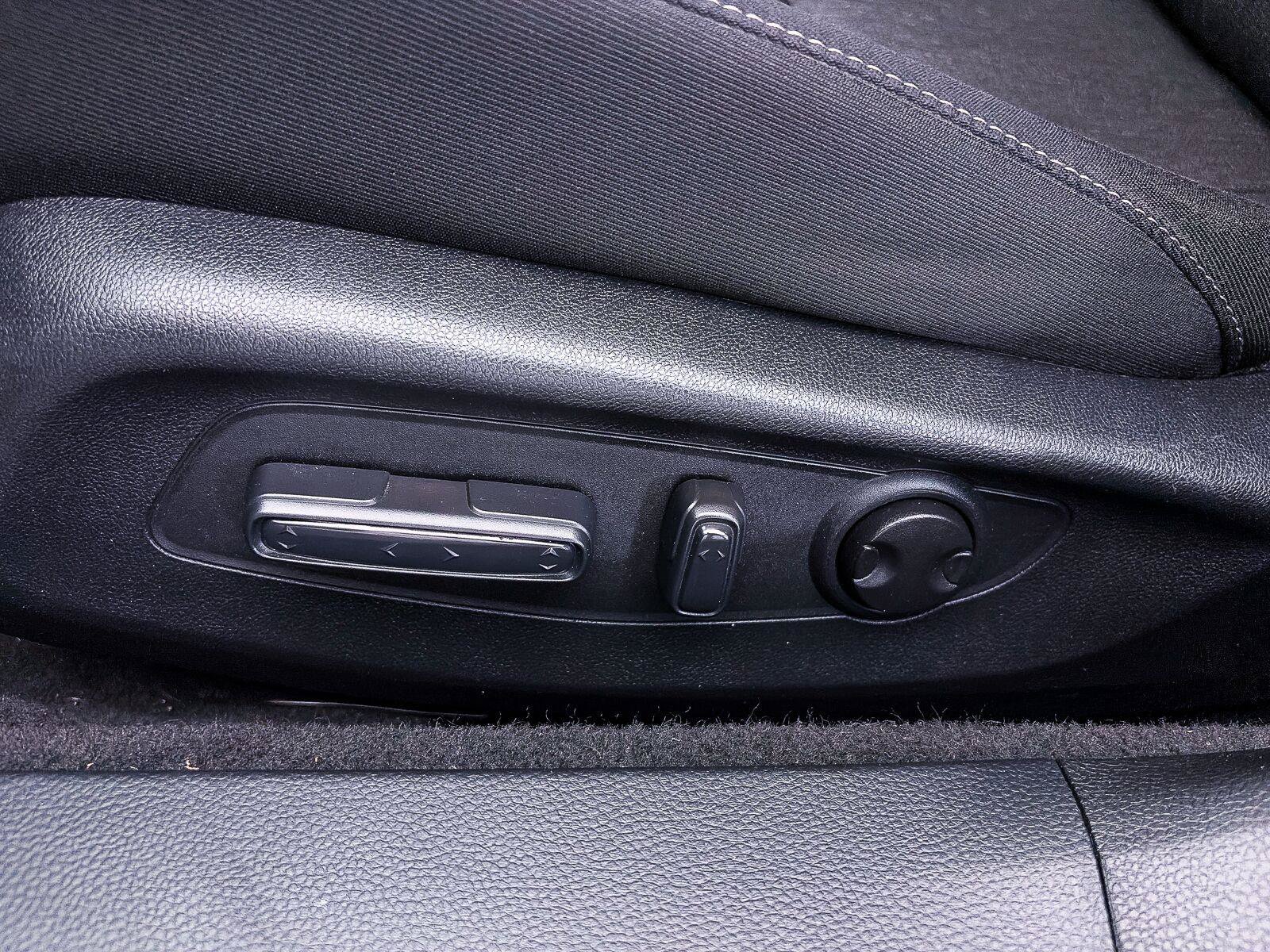 Used 2025 Honda Accord SE image 19