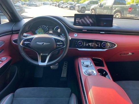 Used 2022 Genesis GV70 3.5T Sport w/ Sport Prestige Package AWD/4WD image 8