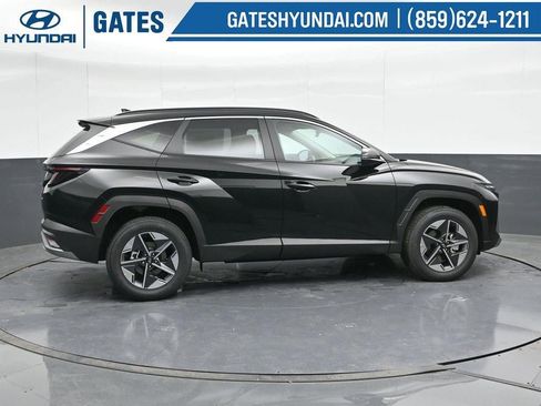 New 2025 Hyundai Tucson SEL image 3